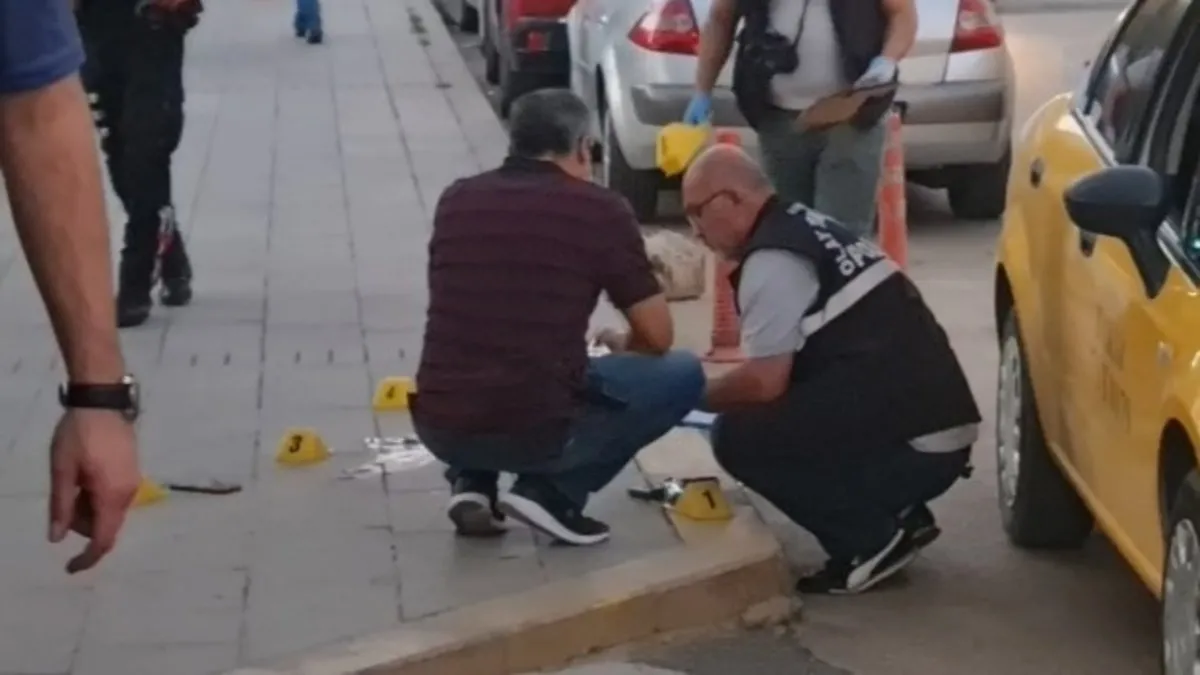 Kız arkadaşını vurup, intihar etti!