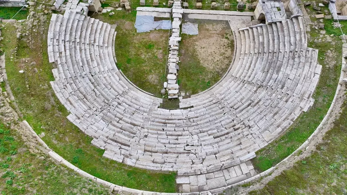 Prusias ad Hypium Antik Kenti’nde Tiyatro Restorasyonu
